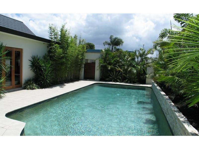Broadbeach Waters QLD 4218