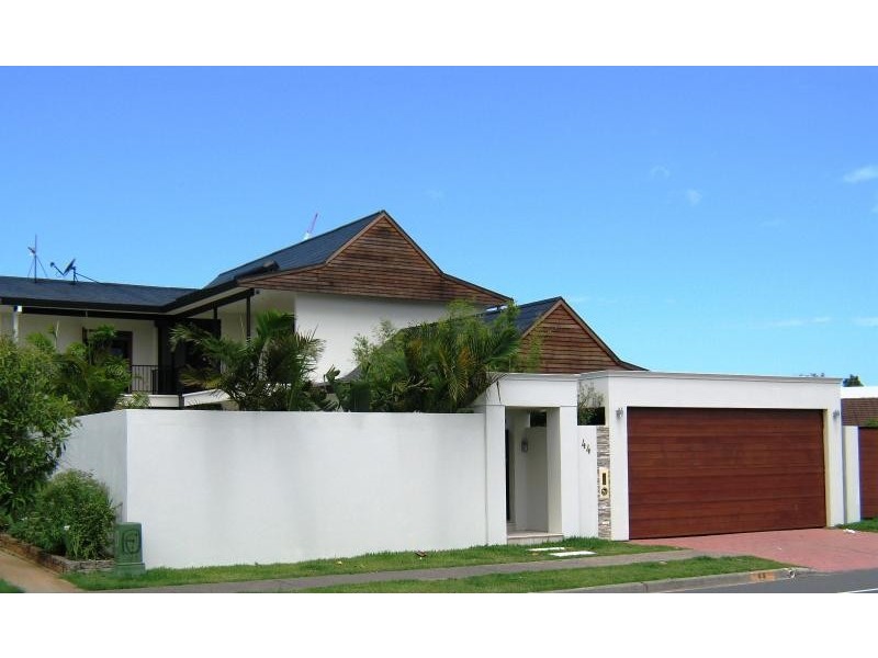 Broadbeach Waters QLD 4218