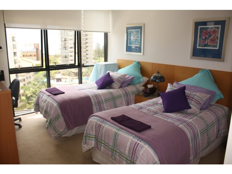 702/17 Albert Ave, Broadbeach QLD 4218