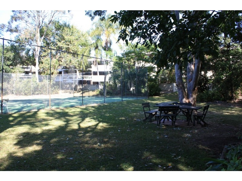 5/32  Rudd St, Broadbeach Waters QLD 4218