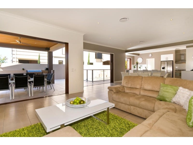 5 Nicklaus Court, Merrimac QLD 4226