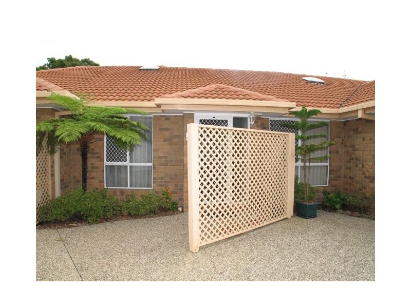 Broadbeach Waters QLD 4218