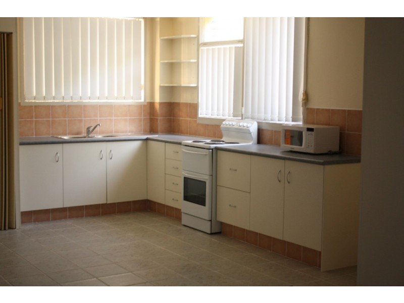 3/34 Monaco St, Broadbeach Waters QLD 4218