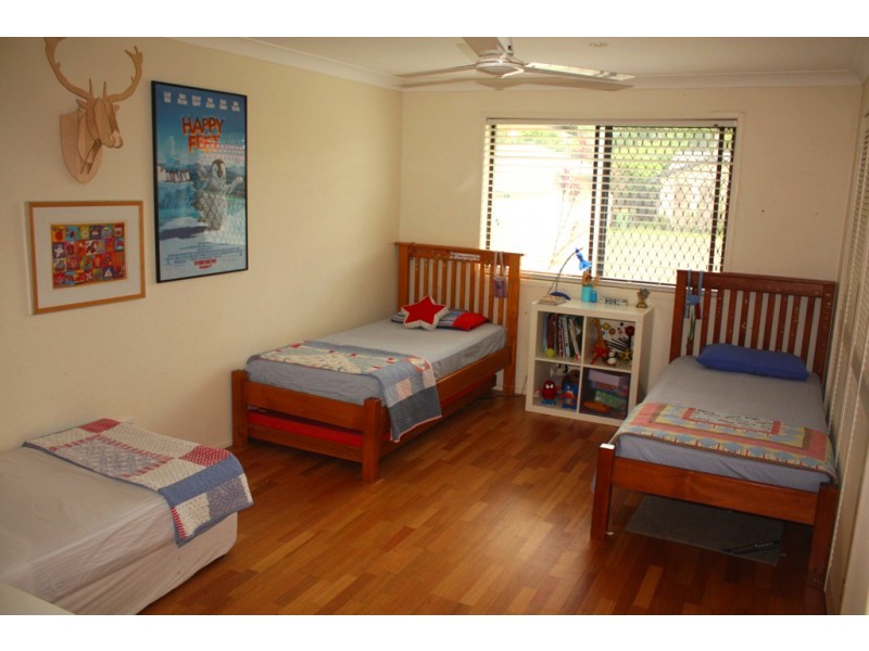 14  SIGATOKA PL, Clear Island Waters QLD 4226