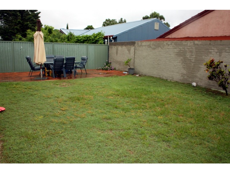 14  SIGATOKA PL, Clear Island Waters QLD 4226