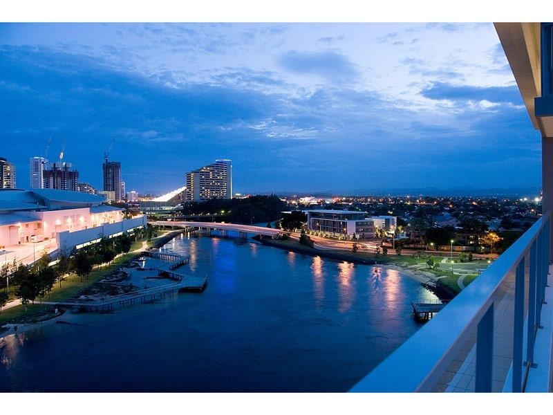Broadbeach Waters QLD 4218