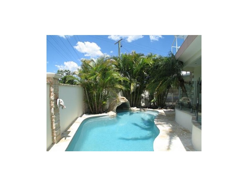 Broadbeach Waters QLD 4218