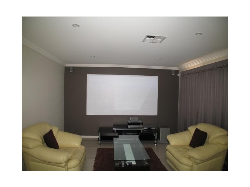 Broadbeach Waters QLD 4218