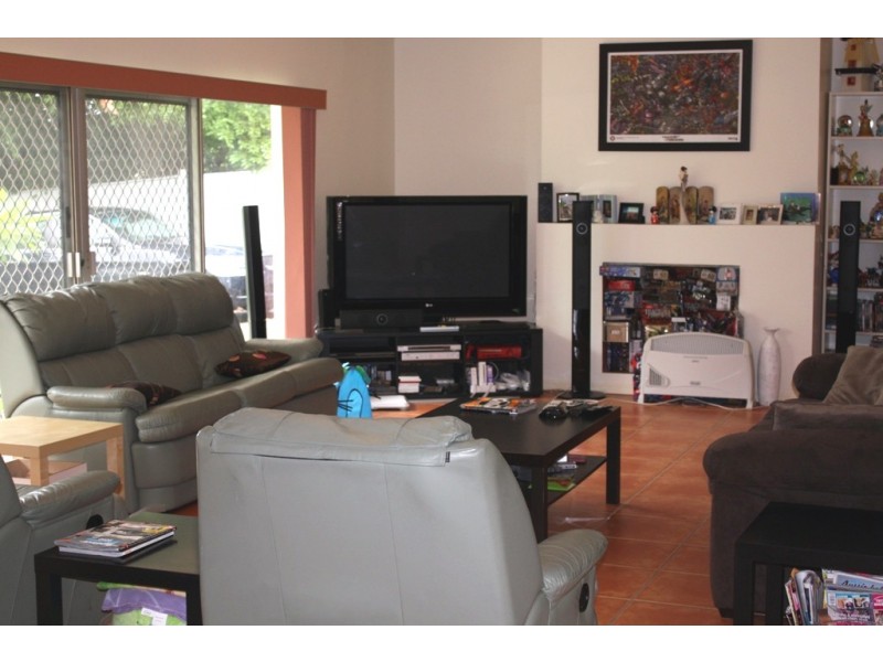 67 Clear Island Road, Broadbeach Waters QLD 4218