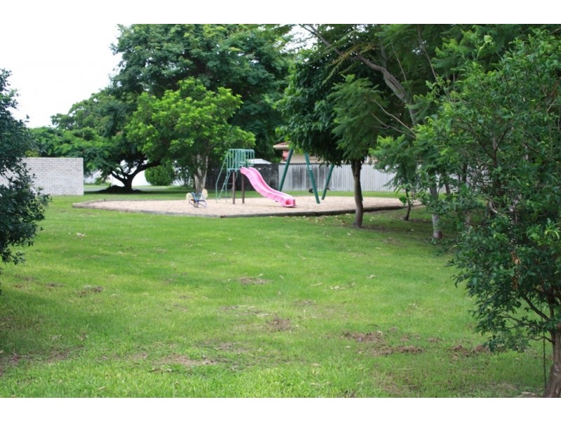 67 Clear Island Road, Broadbeach Waters QLD 4218