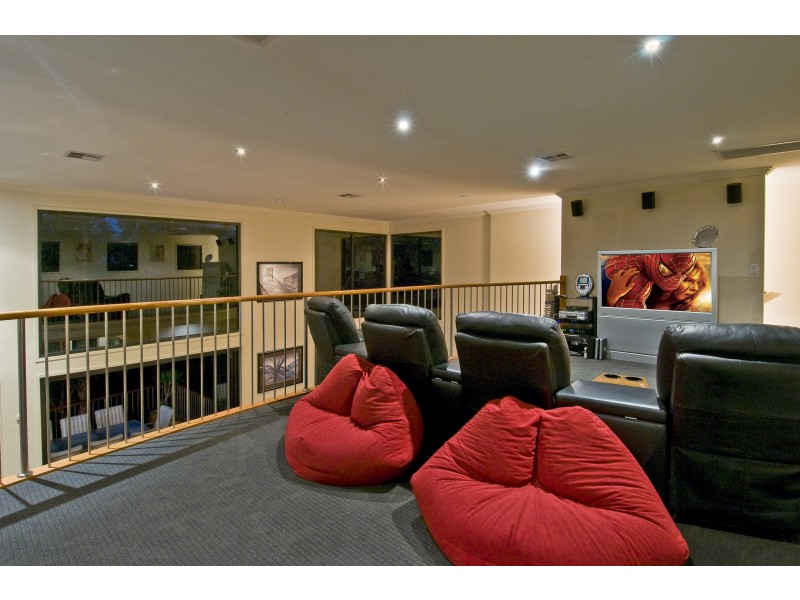 306 Ron Penhaligon Way, Robina QLD 4226