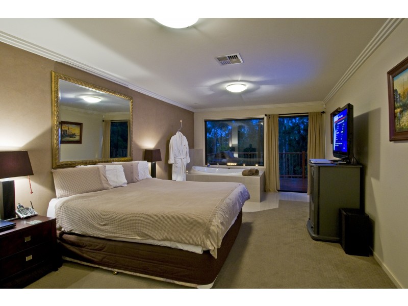 306 Ron Penhaligon Way, Robina QLD 4226