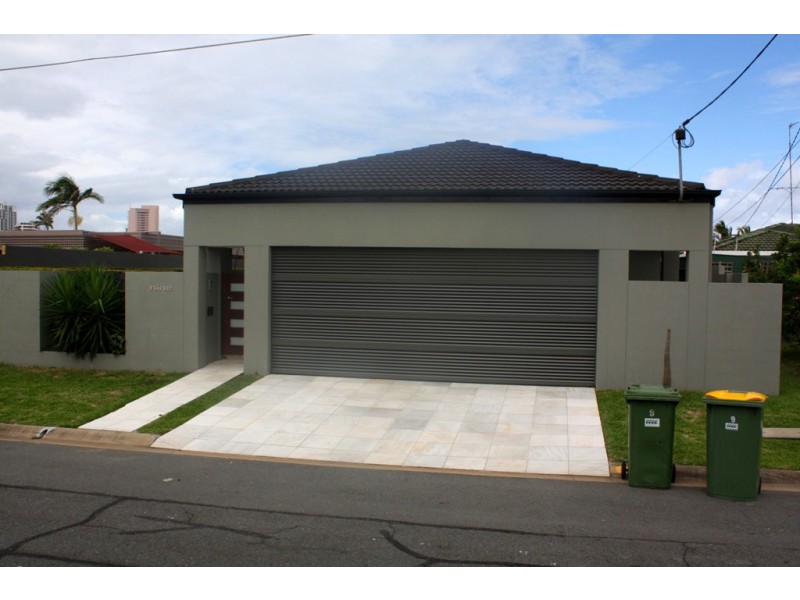 9 SHERIDAN PARK AVE, Broadbeach Waters QLD 4218