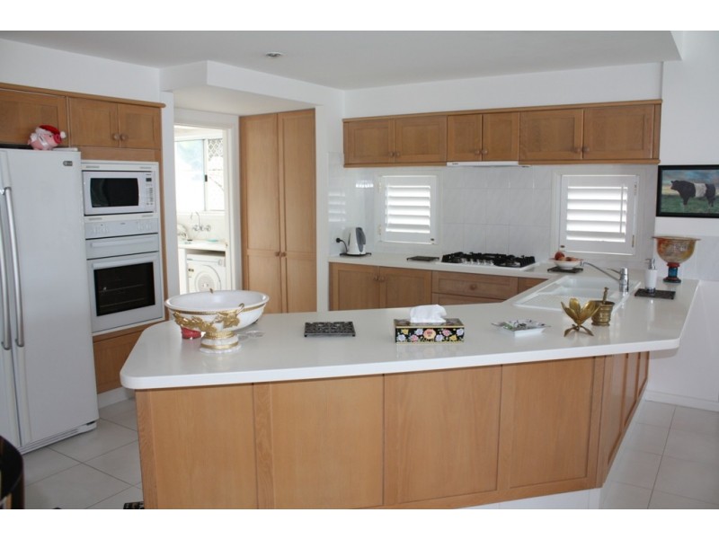 Broadbeach Waters QLD 4218
