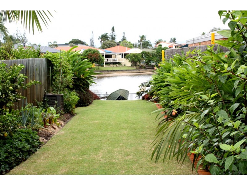 Broadbeach Waters QLD 4218