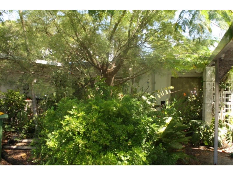 9 LOTUS KEY, Broadbeach Waters QLD 4218