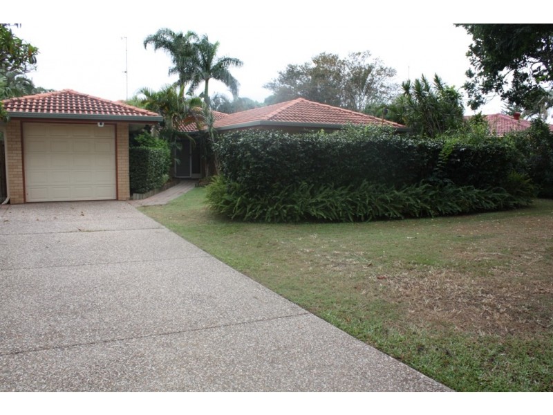 1  PARK AVENUE, Broadbeach Waters QLD 4218