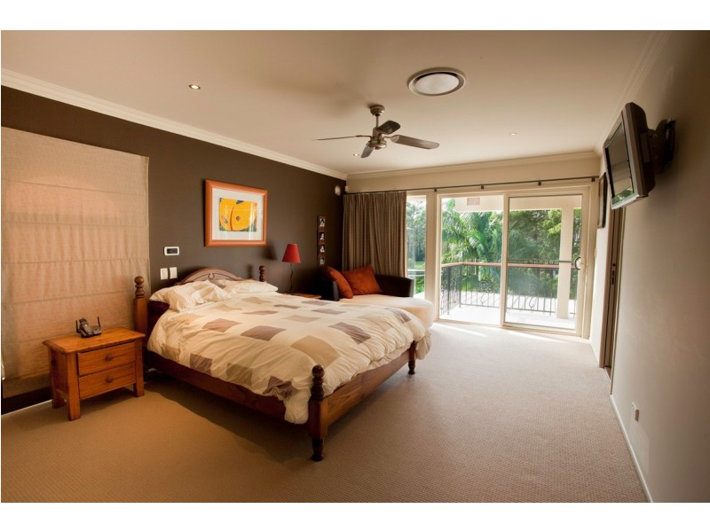 332 Ron Penhaligon Way, Robina QLD 4226
