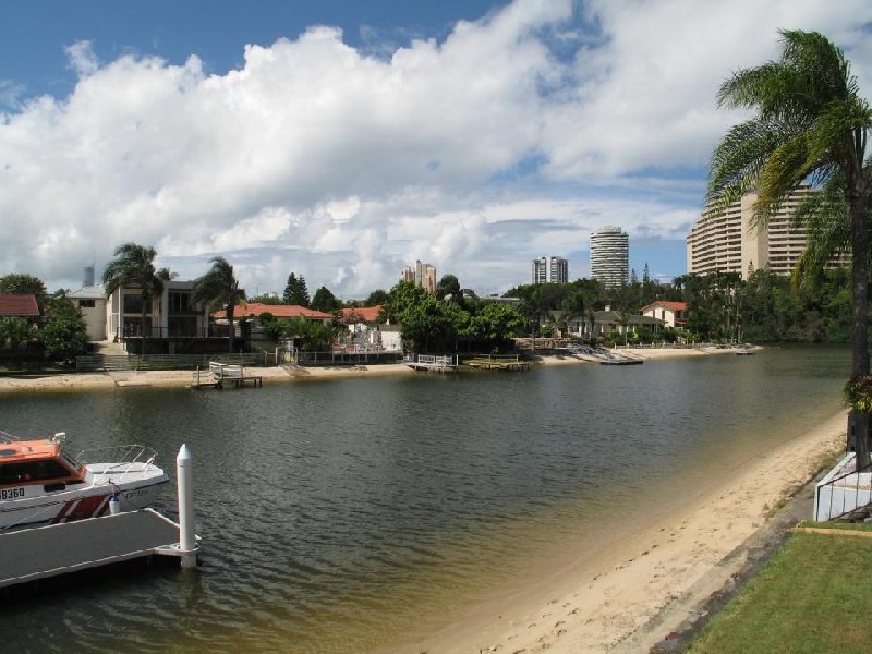 Broadbeach Waters QLD 4218