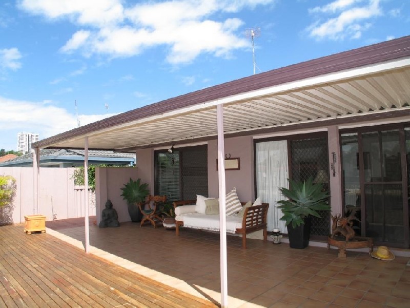 Broadbeach Waters QLD 4218