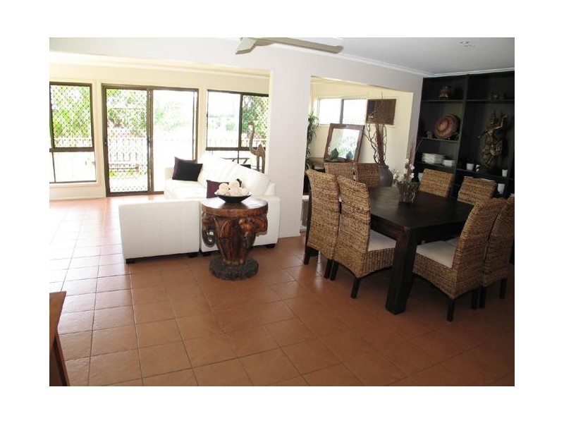 Broadbeach Waters QLD 4218