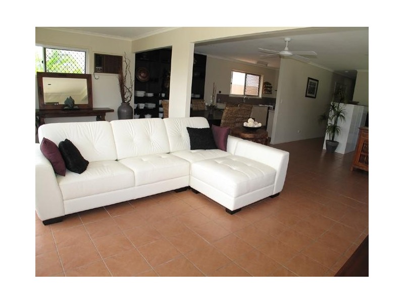 Broadbeach Waters QLD 4218