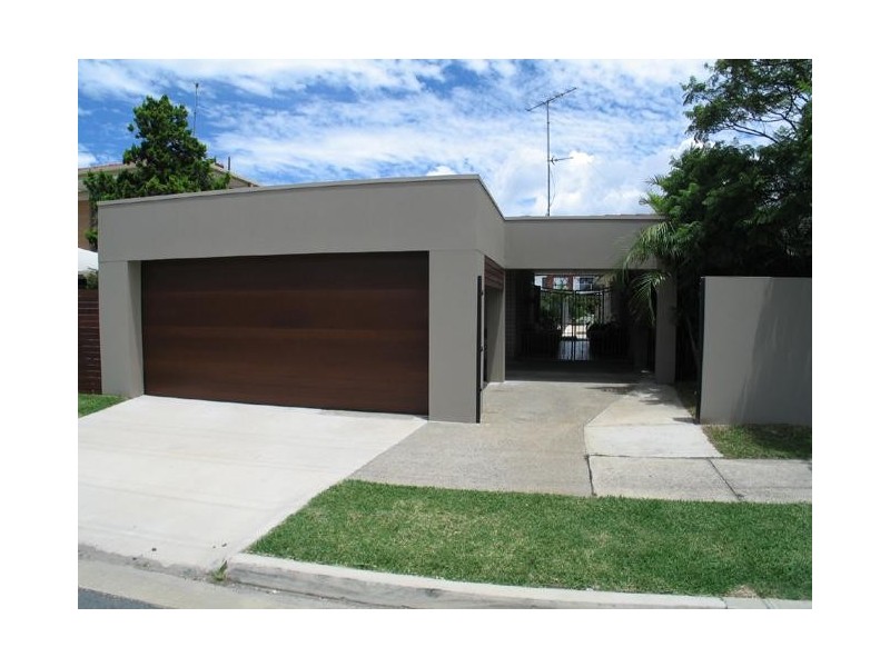 Broadbeach Waters QLD 4218