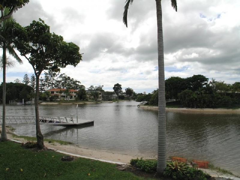 Broadbeach Waters QLD 4218