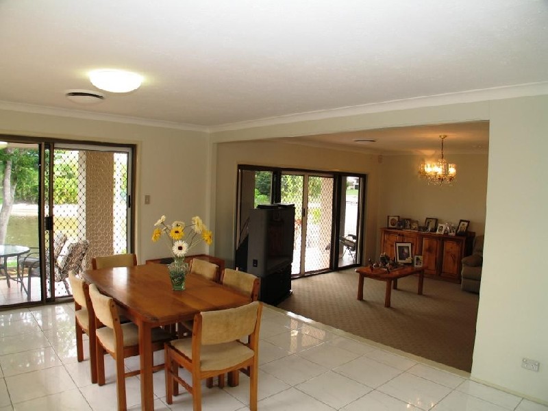 Broadbeach Waters QLD 4218