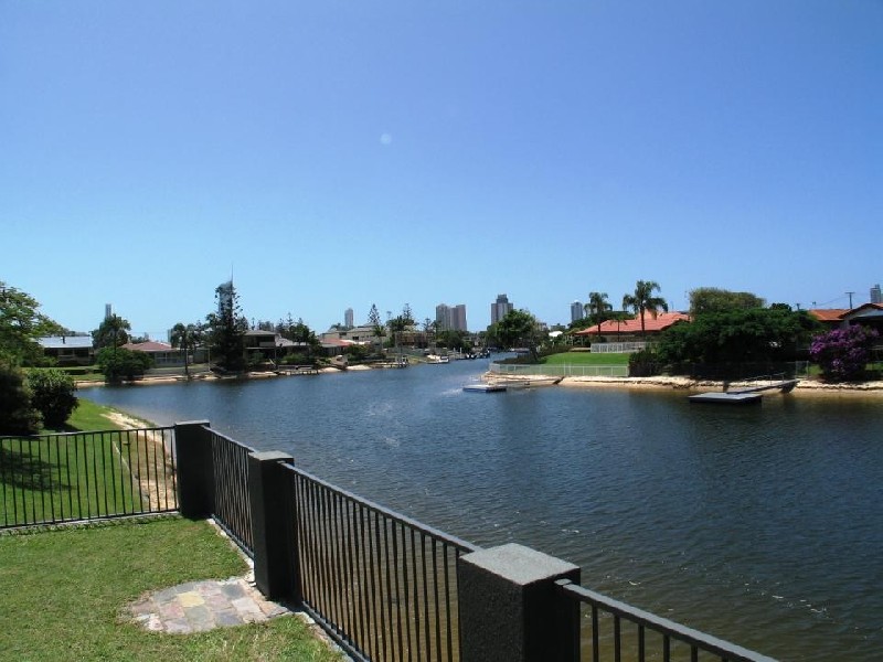 Broadbeach Waters QLD 4218