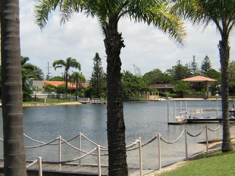 Broadbeach Waters QLD 4218