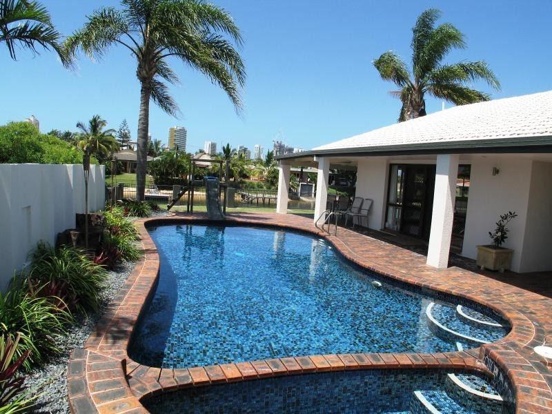 Broadbeach Waters QLD 4218
