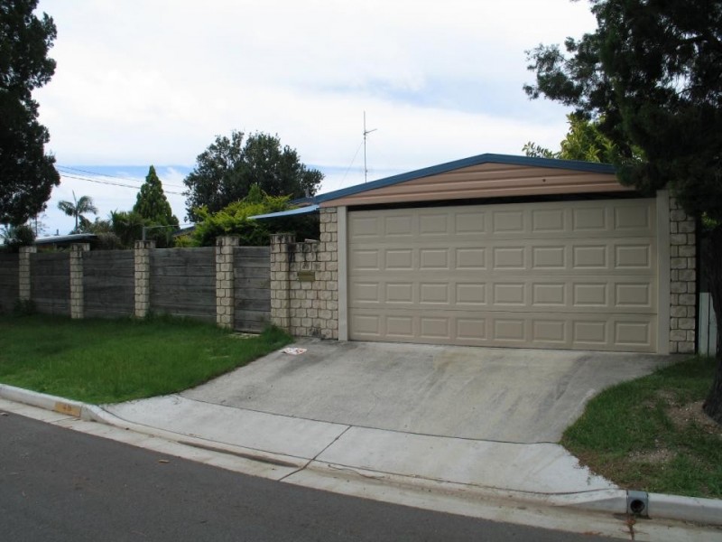 48  Poinciana Boulevard, Broadbeach Waters QLD 4218