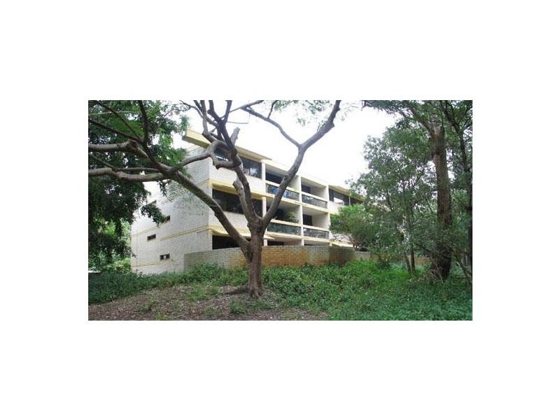 Broadbeach Waters QLD 4218