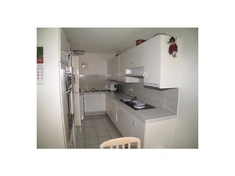 Broadbeach Waters QLD 4218