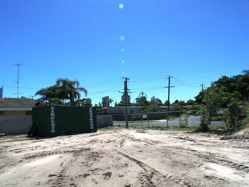 Broadbeach Waters QLD 4218