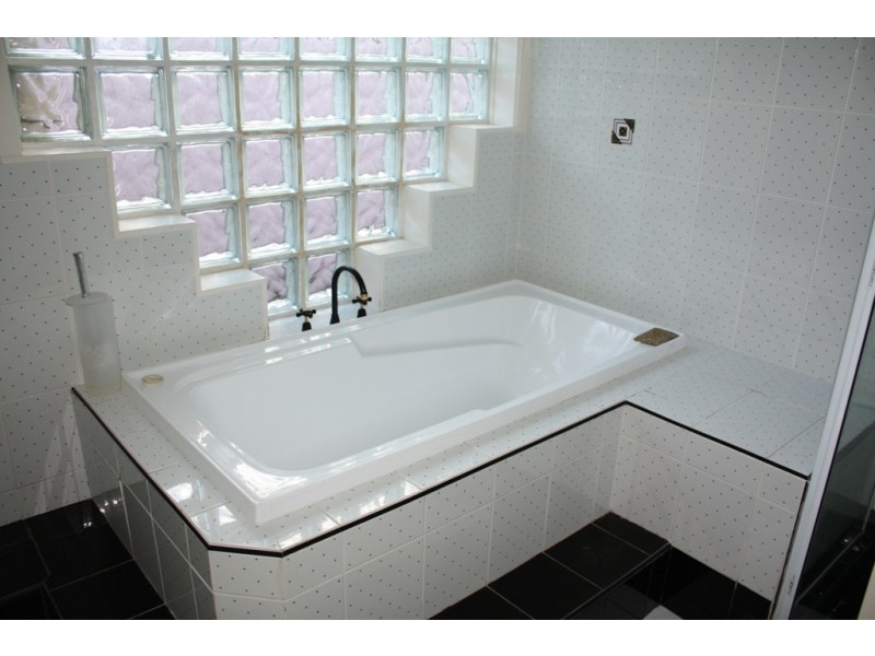 164  Monaco Street, Broadbeach Waters QLD 4218