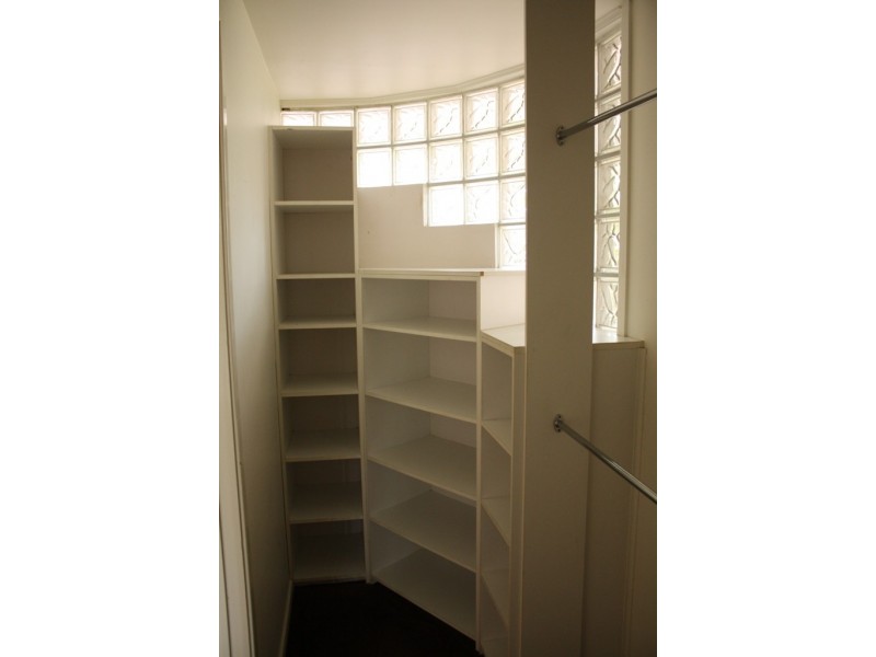 164  Monaco Street, Broadbeach Waters QLD 4218