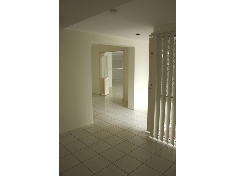 164  Monaco Street, Broadbeach Waters QLD 4218