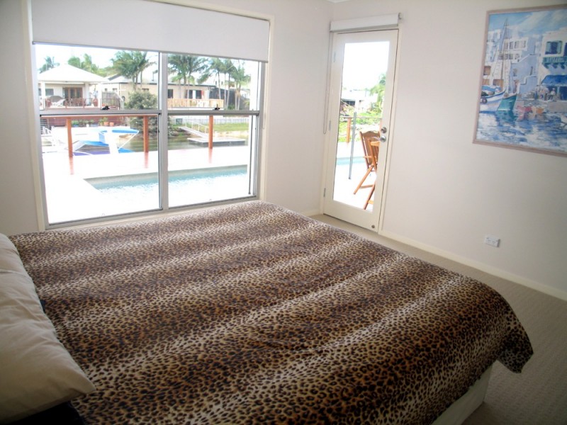 Broadbeach Waters QLD 4218