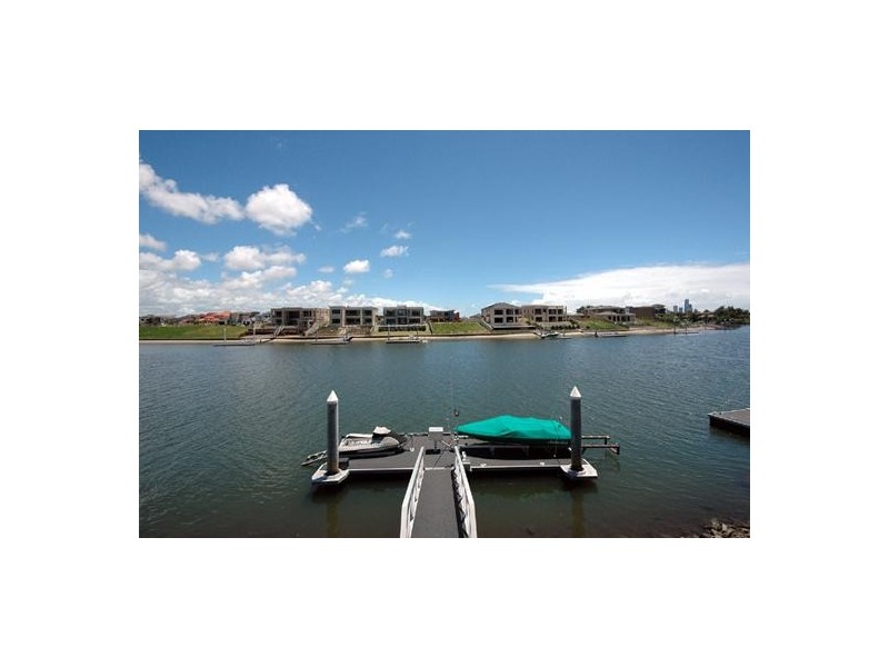 Broadbeach Waters QLD 4218