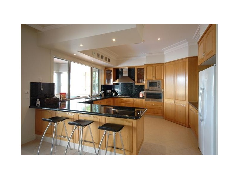 Broadbeach Waters QLD 4218