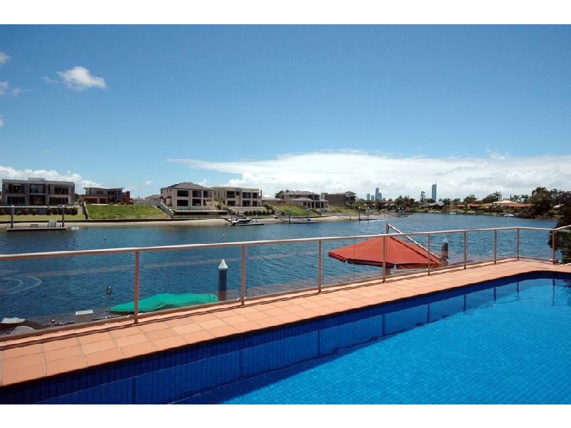 Broadbeach Waters QLD 4218