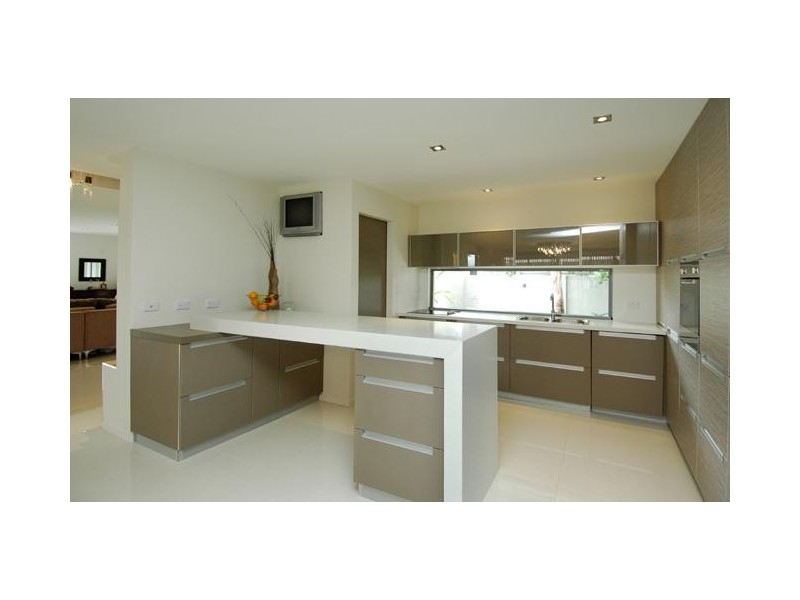 Broadbeach Waters QLD 4218