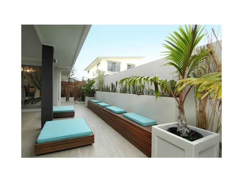 Broadbeach Waters QLD 4218