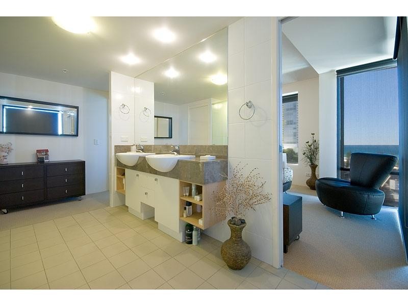 Broadbeach QLD 4218