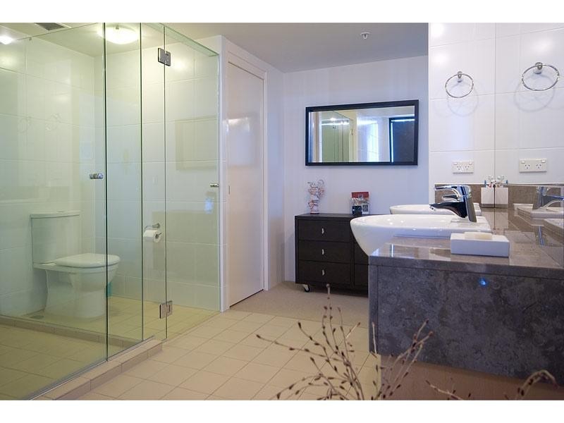 Broadbeach QLD 4218