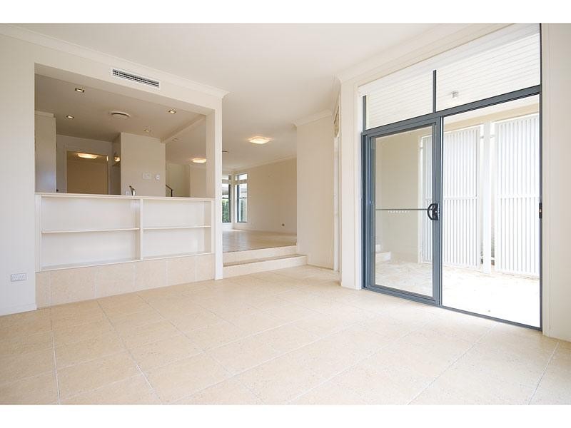 Carrara QLD 4211