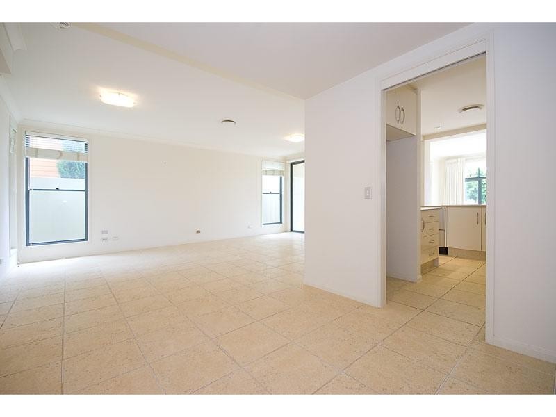 Carrara QLD 4211