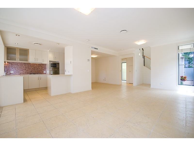 Carrara QLD 4211